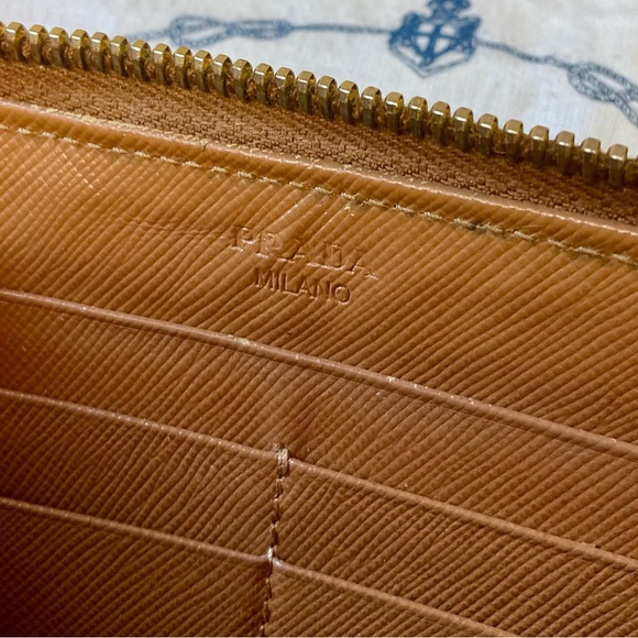 PRADA Caramel Saffiano Leather Wallet/COA & Prada Dustbag!! PRICE FIRM - Picture 10 of 16